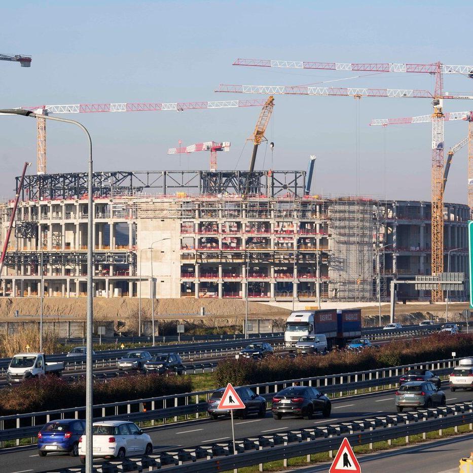 NHL players may have to compete on untested ice due to construction delays for Olympics in Milan